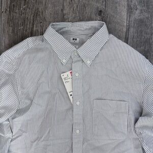 Uniqlo Men's Striped Gray Long Sleeve Oxford Shirt Button Down Slim Fit